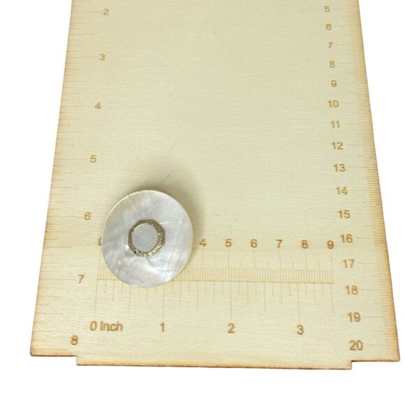 Vintage Mother Of Pearl Large Button 1.5” Artesian Brooch Pin - Picture 9 of 9